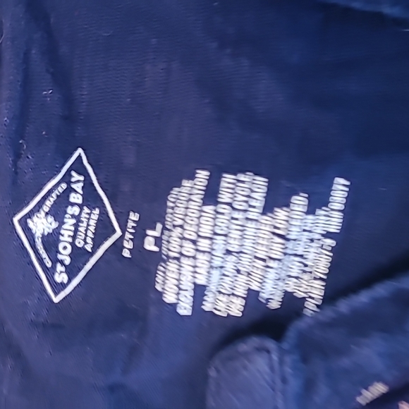 St. John's Bay Navy Floral Top, Petite L - Picture 3 of 3